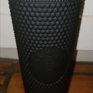 starbuck holiday tumblr cups